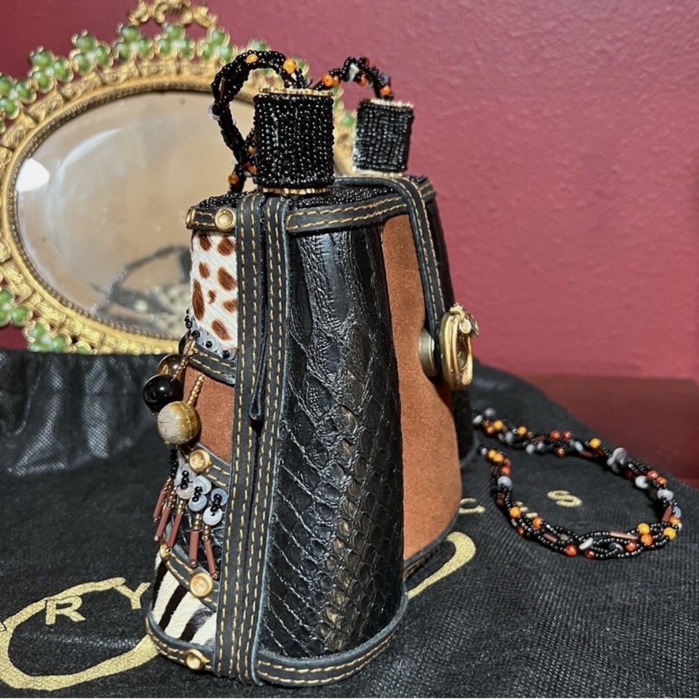 Mary Frances Black/Brown Animal Print Cow Hair Designer Purse Beaded final
! - Picture 7 of 13
